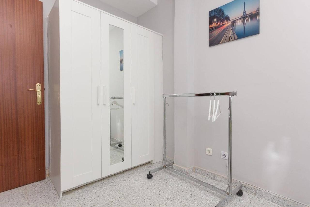 Malagaonbeach 1 - Two Bedrooms - Up To 3 People - 10 Meters Beach Экстерьер фото