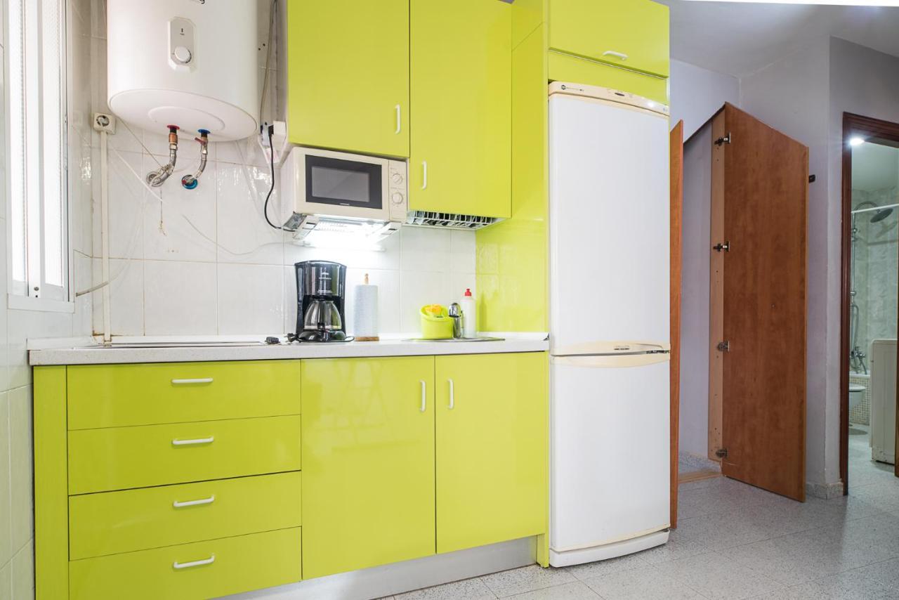 Malagaonbeach 1 - Two Bedrooms - Up To 3 People - 10 Meters Beach Экстерьер фото