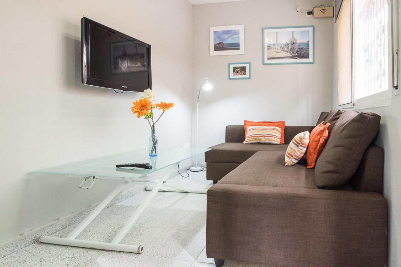 Malagaonbeach 1 - Two Bedrooms - Up To 3 People - 10 Meters Beach Экстерьер фото